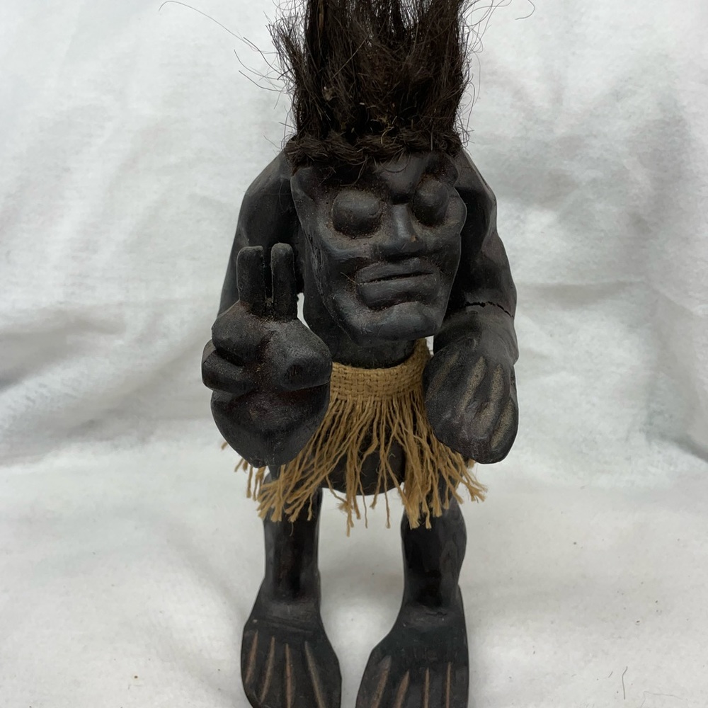Vintage African/ Hawaiian wood hand carved art 15”x5”